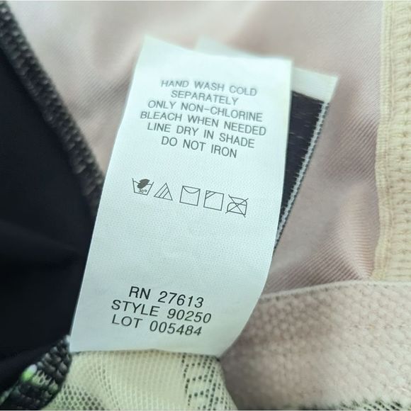 Polka dot Blouson swimsuit Med - Picture 9 of 10